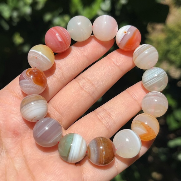 Jewelry - 14mm stretchable candy agate‎ bracelet